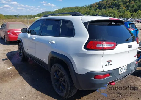 2015 Jeep Cherokee Trailhawk из США, поврежденный, VIN 1C4PJMBS2FW698926